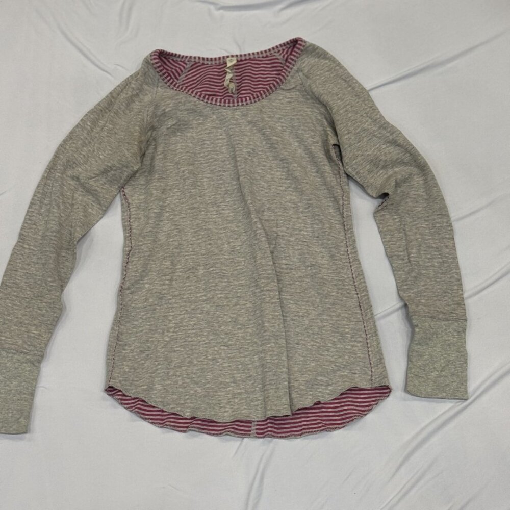 Lululemon Long Sleeve Scoop Neck Top – Heather Grey with Striped Trim – Size 6